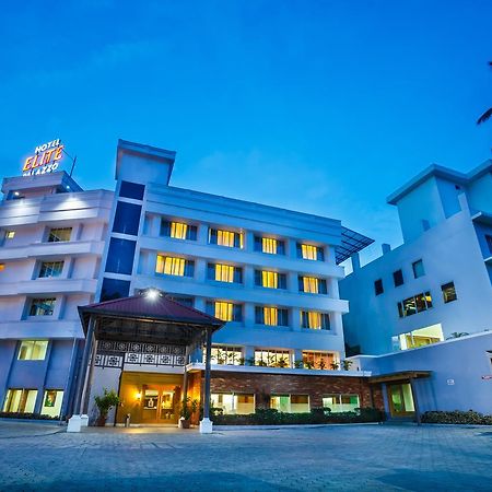 Hotel Elite Palazzo Kochi Bagian luar foto