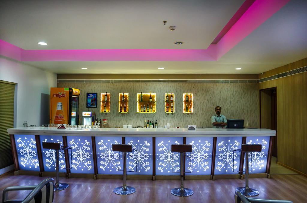 Hotel Elite Palazzo Kochi Bagian luar foto