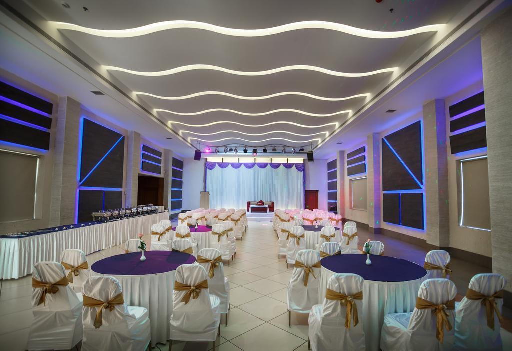Hotel Elite Palazzo Kochi Bagian luar foto