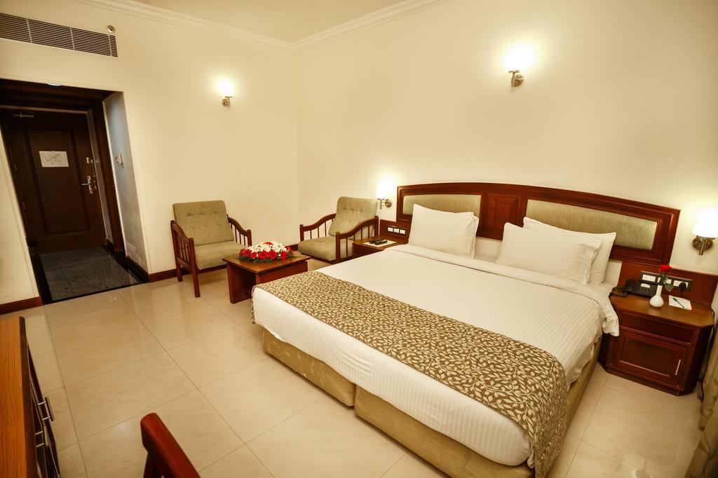 Hotel Elite Palazzo Kochi Bagian luar foto