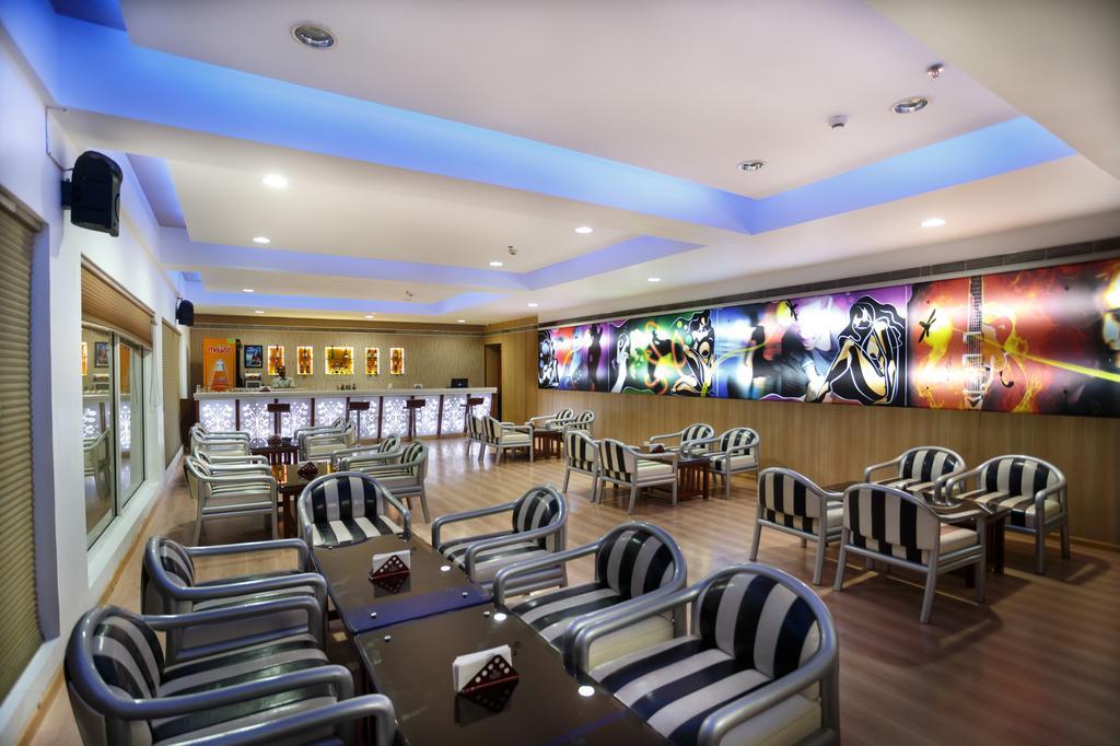 Hotel Elite Palazzo Kochi Bagian luar foto