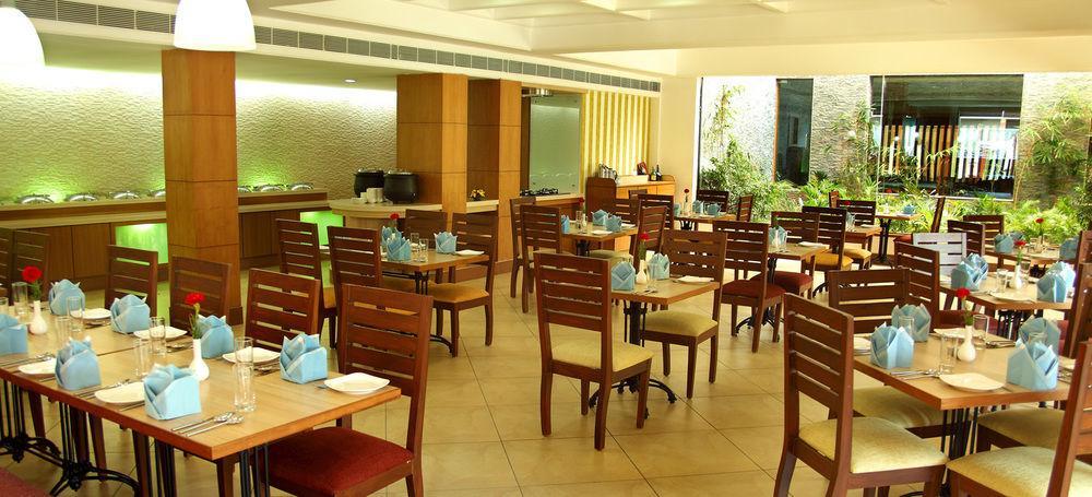 Hotel Elite Palazzo Kochi Bagian luar foto