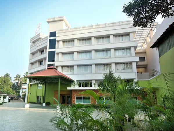 Hotel Elite Palazzo Kochi Bagian luar foto