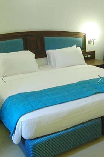 Hotel Elite Palazzo Kochi Bagian luar foto