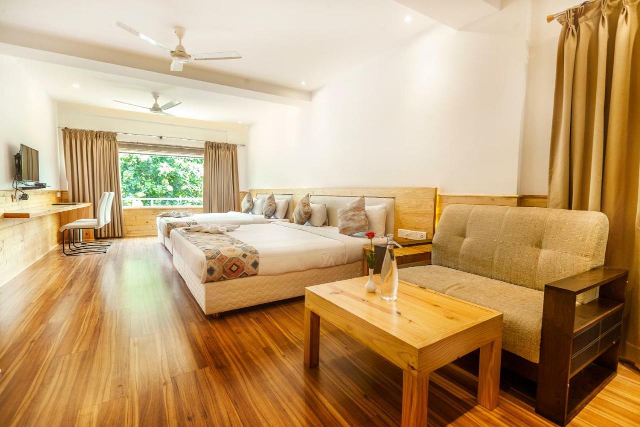 Hotel Elite Palazzo Kochi Bagian luar foto